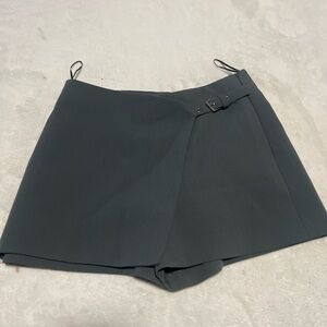 Zara Women's Dark Gray Skorts